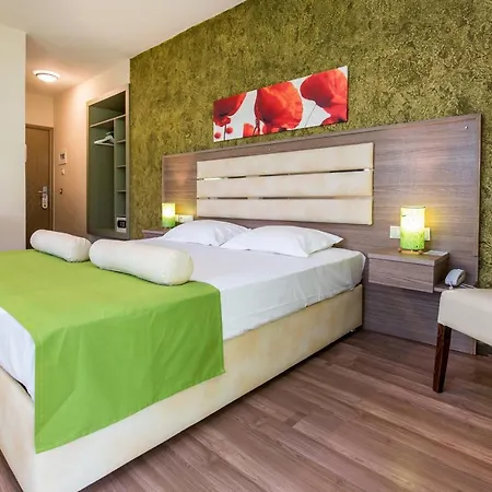 Garden Aparthotel