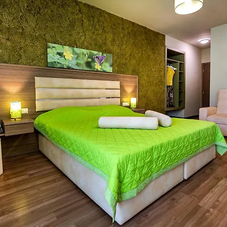 Apartahotel Garden 4*